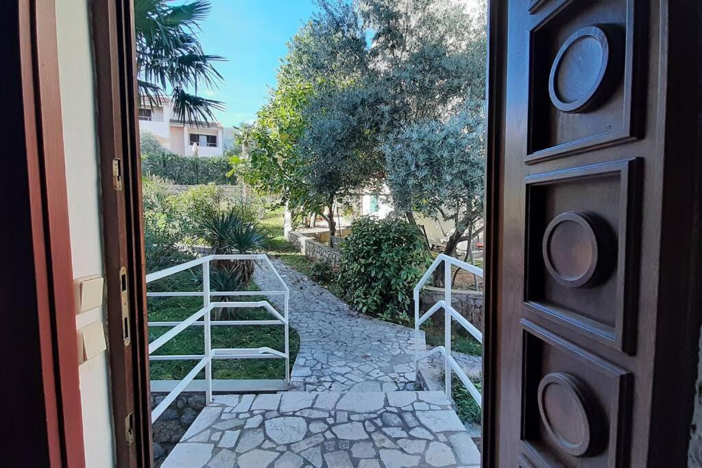 Quiet & Lovely Apartment-Ičići المظهر الخارجي الصورة